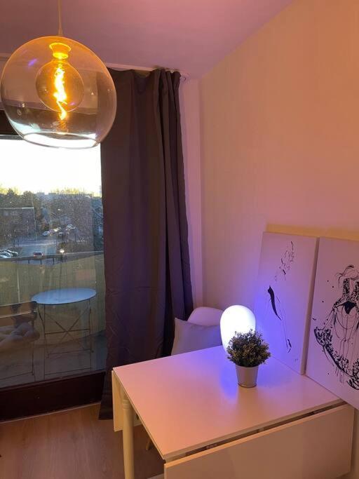Schickes Apartment Mit Balkon In Düsseldorf Esterno foto